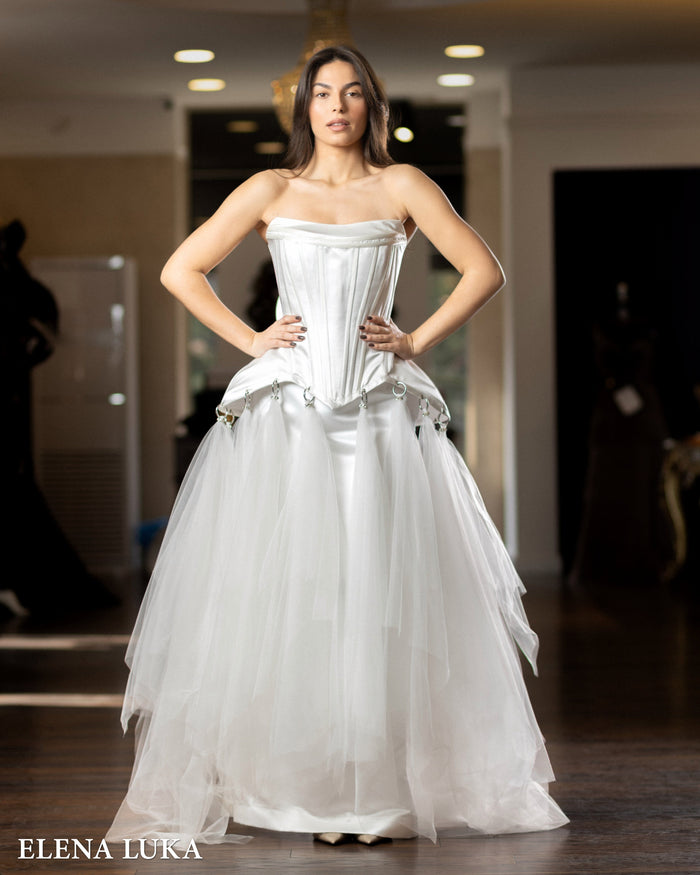 Ivory Élan Couture Corset Gown