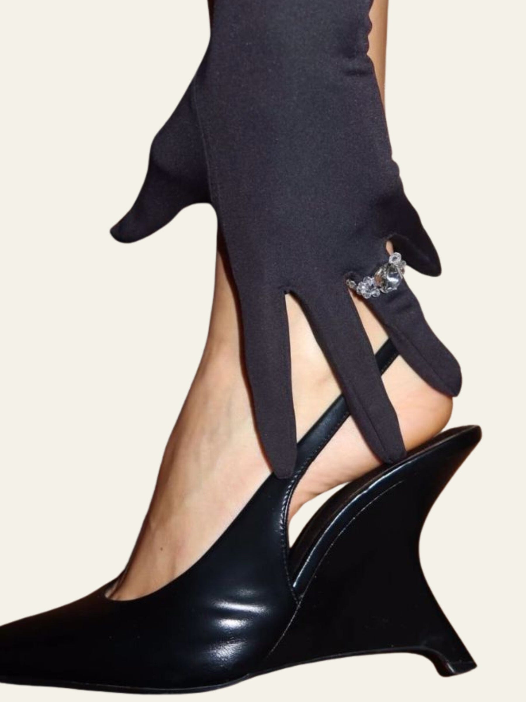 Gloves with a ring