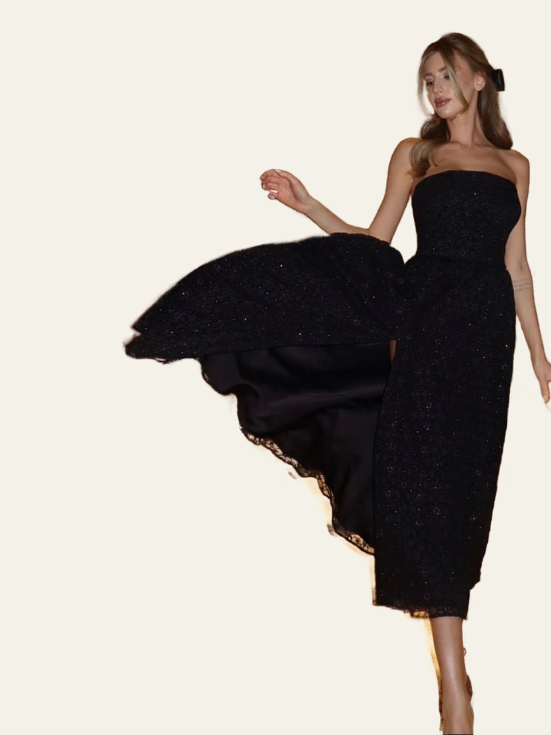 Maxi dress with a bustier and a slit
