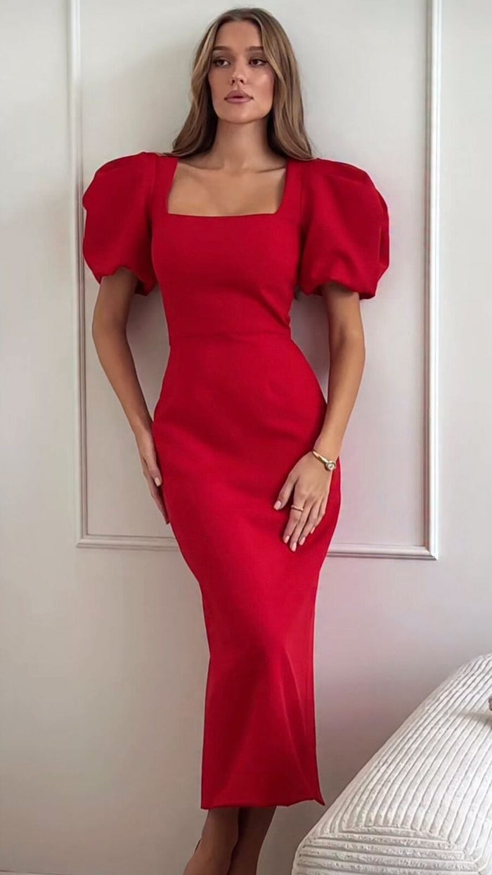 Maxi dress with a square neckline and a pencil skirt