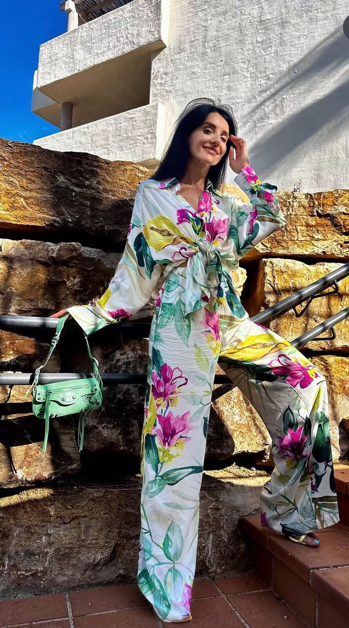 White print Suit