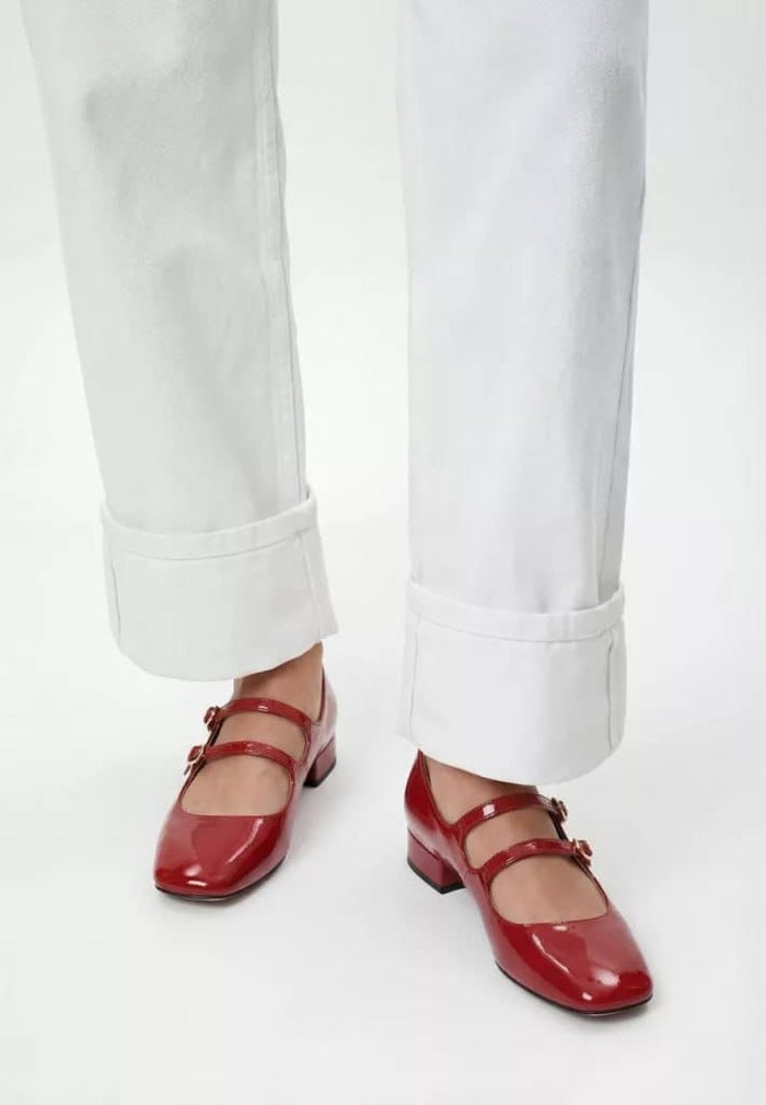 Women's shoes (2)